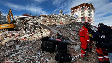 Depremde 9 kişinin öldüğü 2 apartmanın yıkılmasına ilişkin 1 kişi tutuklandı